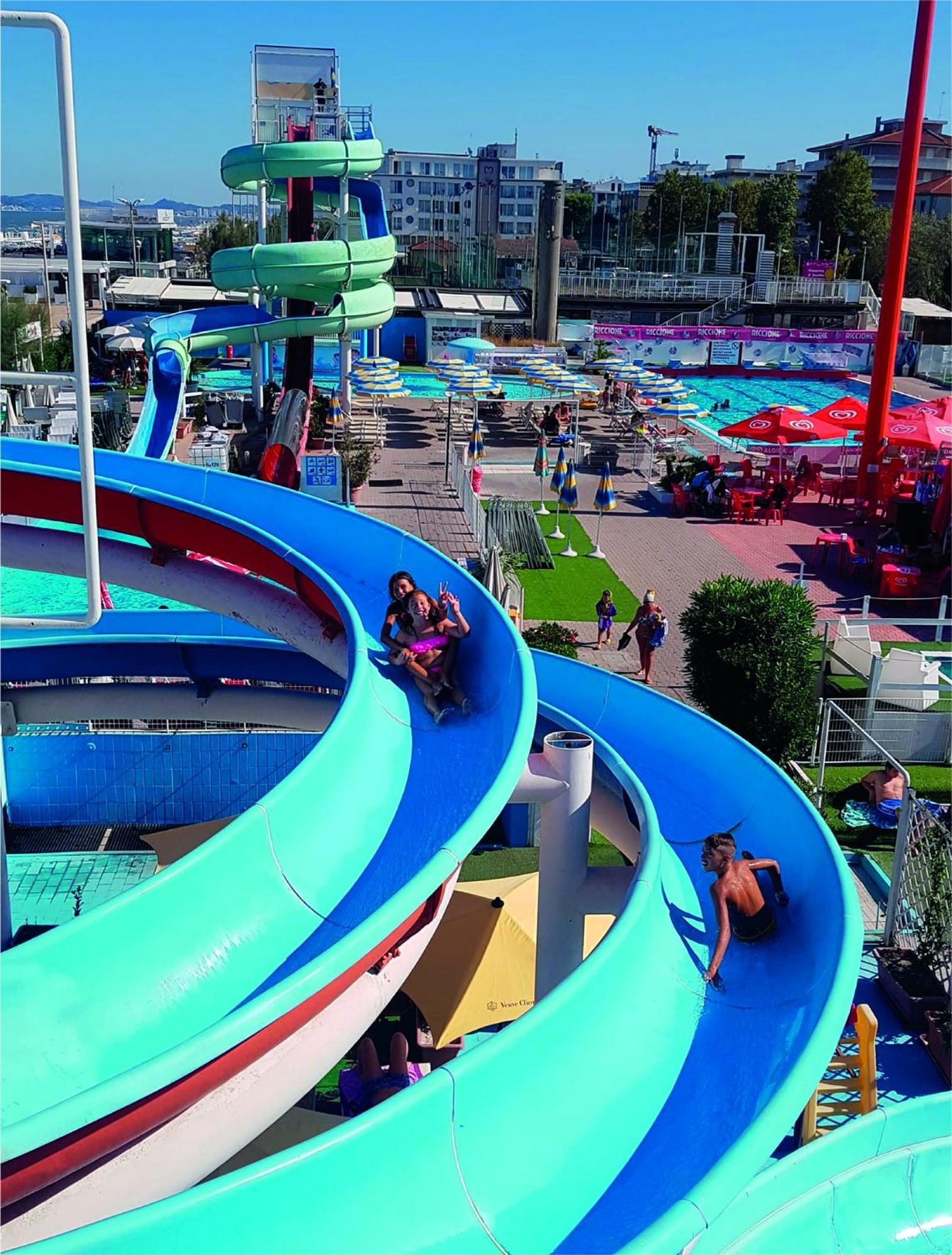 Hotel Giorg - Waterpark Included Римини Екстериор снимка