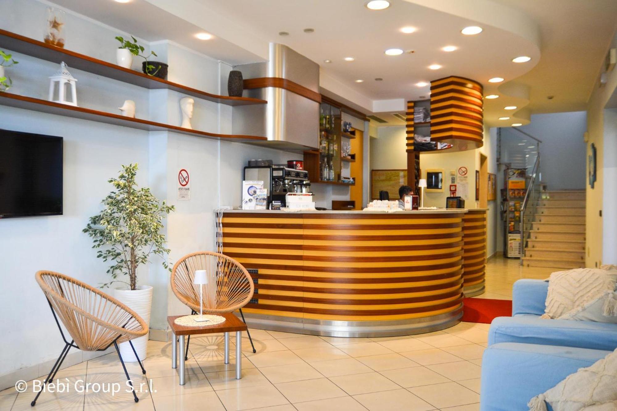 Hotel Giorg - Waterpark Included Римини Екстериор снимка